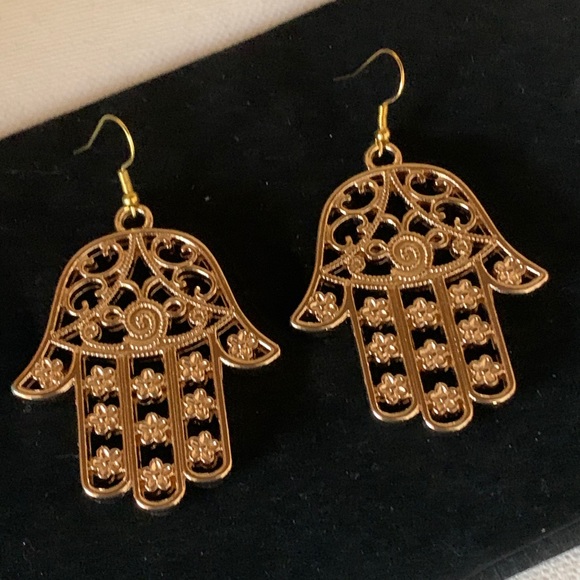 Hamsa Earrings - Picture 4 of 4